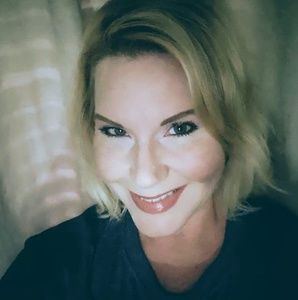 Meet your Posher, Heidi